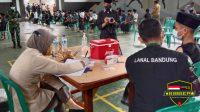 Jajaran Lantamal III Lanal Bandung Serbu Para Santri Dengan Vaksin Covid-19