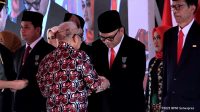 Joncik Muhammad Terima Penghargaan dari Presiden RI Melalui Wakil Presiden 