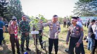 Polrestabes Bandung dan Jajaran lakukan Tanam Ribuan Pohon