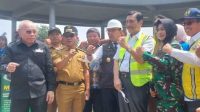 Kunjungi Sektor 8 Citarum, Menko Marves Tinjau TPST Oxbow Cicukang