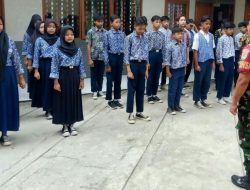 Beri Materi Wasbang ke Pelajar,Babinsa Korami 2407/Dayeuhkolot Datangi Sekolah