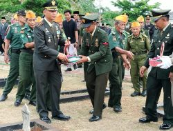 Bersama Pejabat Lainya,Dandim 0625/Pangandaran Ziarah ke TMP Pangandaran