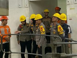 Kepolisian Kampar Monitoring Spillway Gate PLTA Koto Panjang