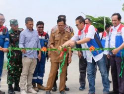 Pertamina Balongan Beton Jalan Salamdarma