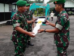 Dirum Akmil Serahkan Alat Berat Excavator ke Satuan Zeni Akmil