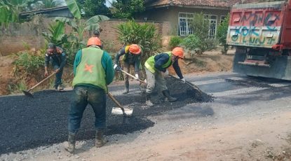 Gunakan Anggaran APBD 2024, Konsultan Proyek Jalan di Jatiagung Gunakan Teknik Perkiraan