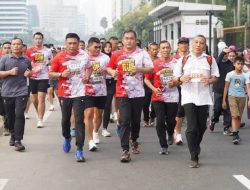 Kasad Ikuti Panglima TNI Fun Run Hingga Swafoto Bareng Masyarakat